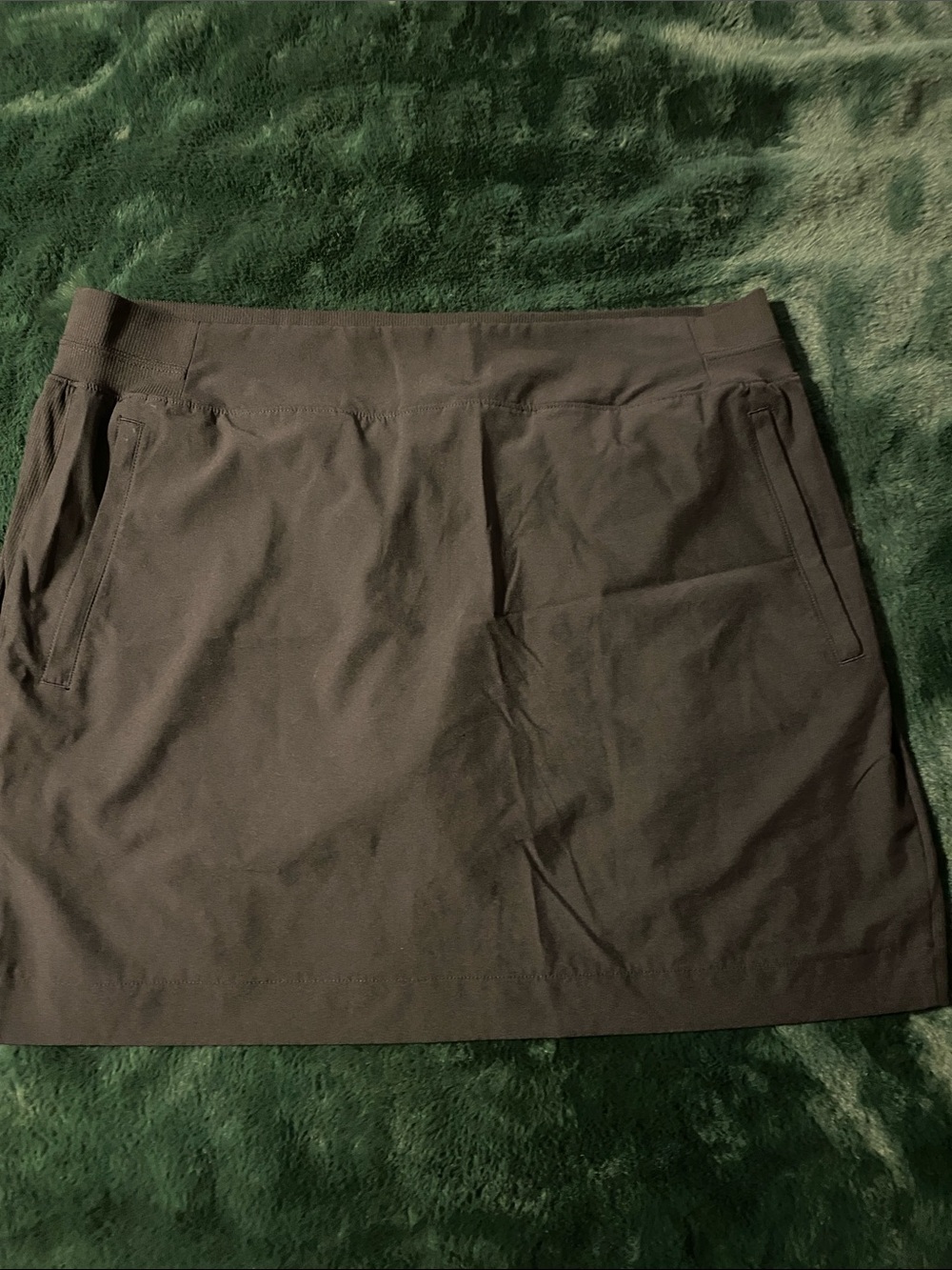 Versatile Black Athletic Mini Skort with Front Pockets